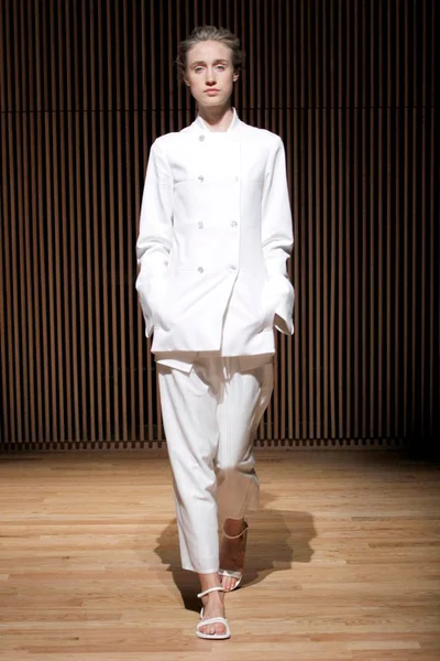 Look 2